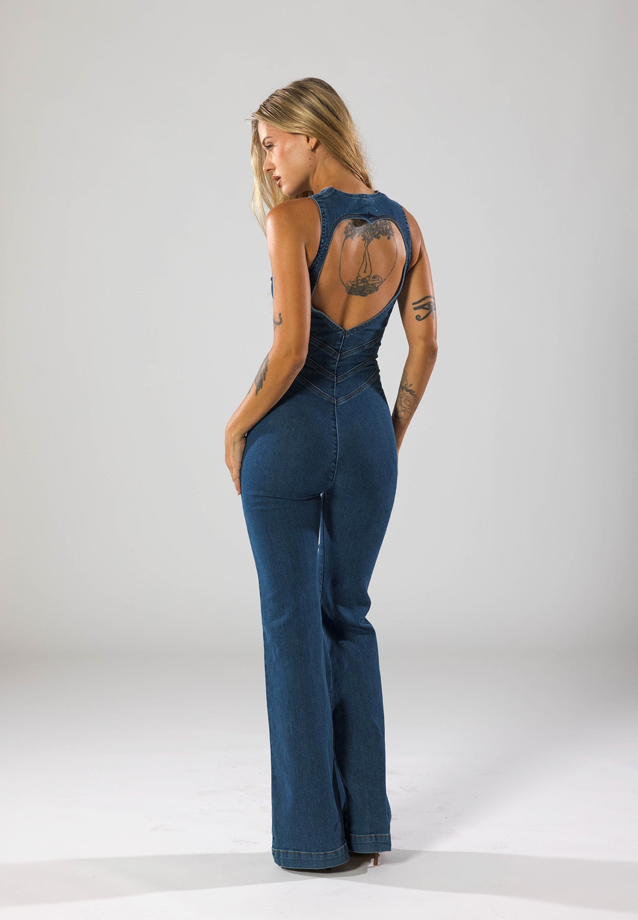 Vivienne – Overal z Denimu