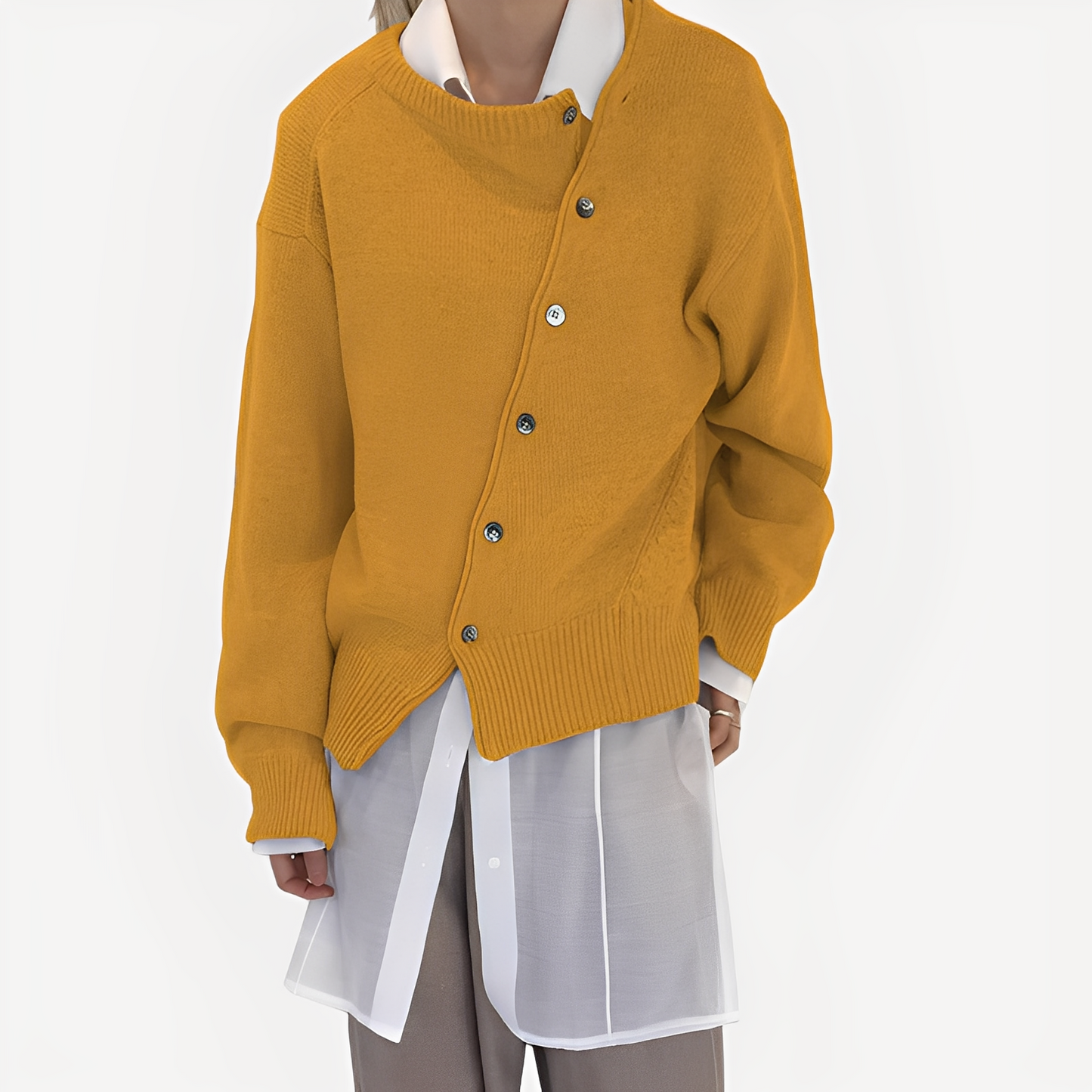 Susanne - Stylový a pohodlný svetr k přehození