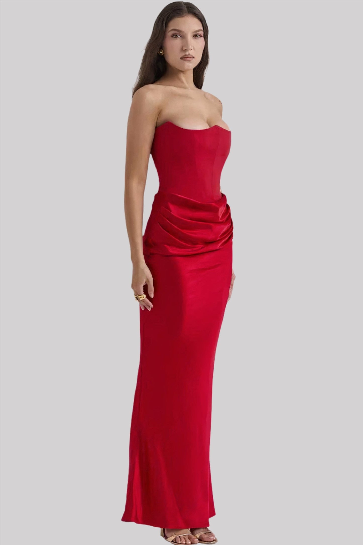 Elisabeth – Maxi šaty s odhalenými rameny pro elegantní vzhled