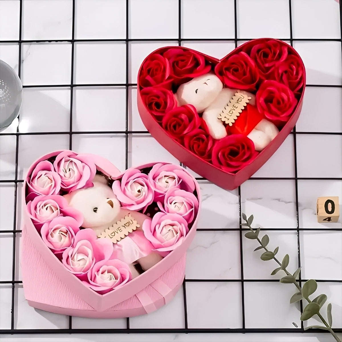 Heartley - Růžený medvídek srdcovitý dárek k Valentýnu