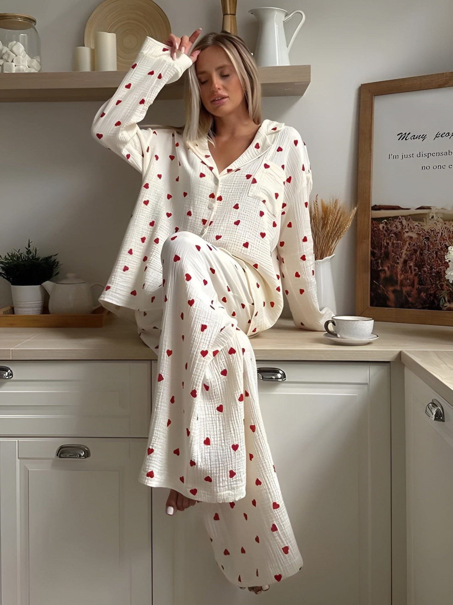 Lola – Elegantní pyžamo s motivy srdce