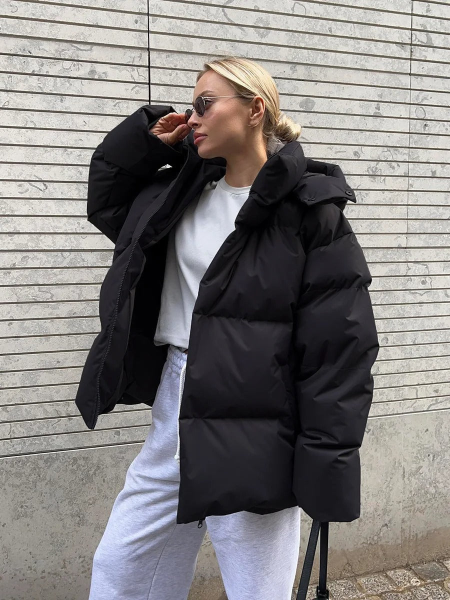 Nikole - Krátká, vycpaná kapucová bunda pro ženy