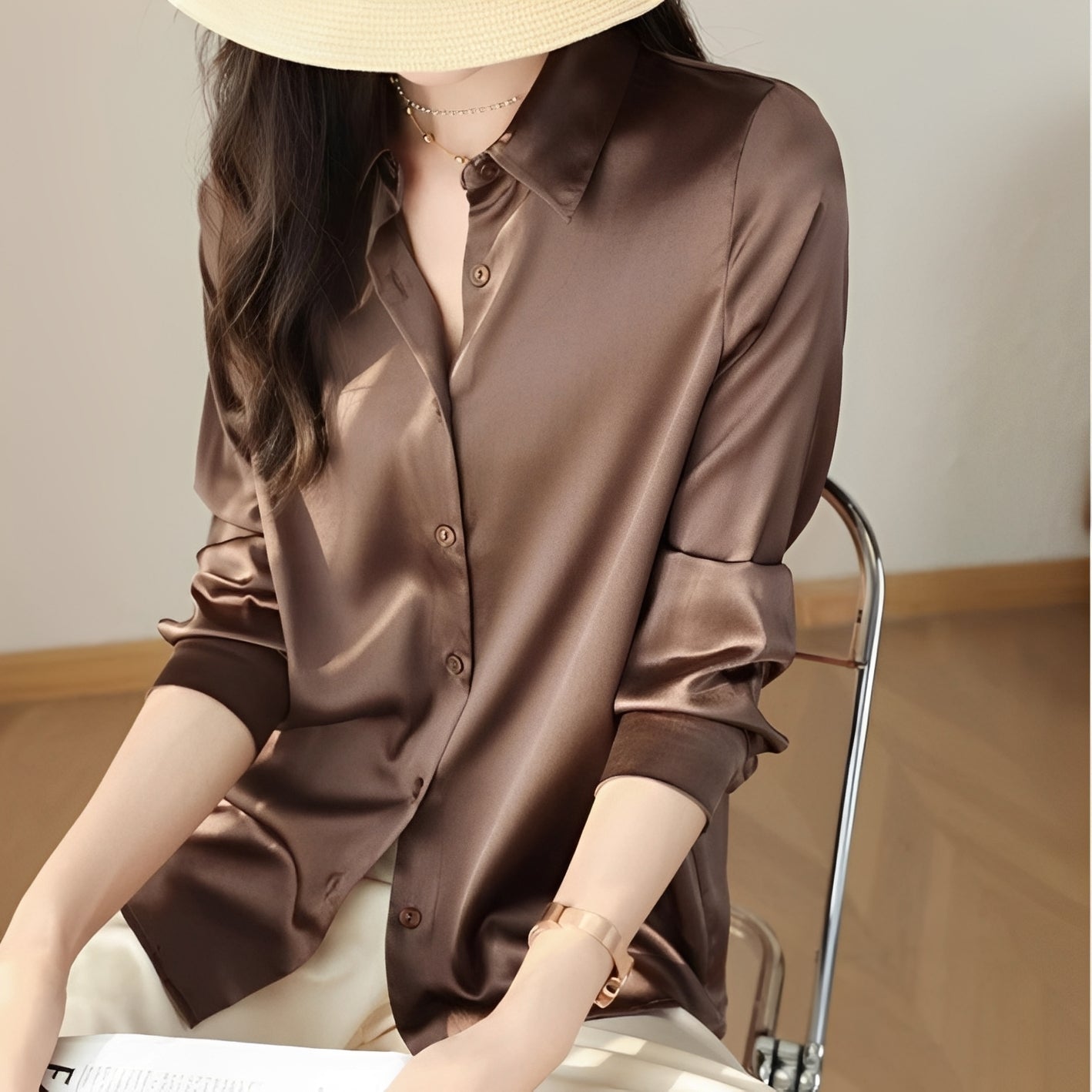 Annalise - Elegantní dámská halenka s knoflíky