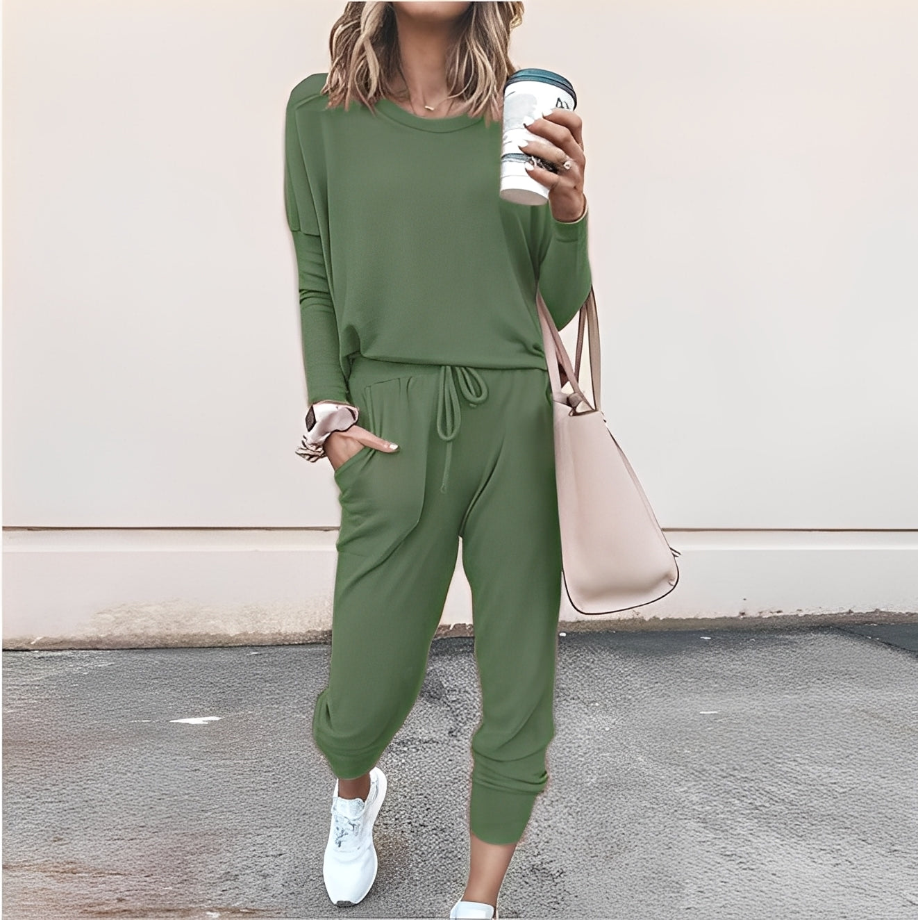 Danielle - Ležérní, volný tréninkový oblek pro ženy