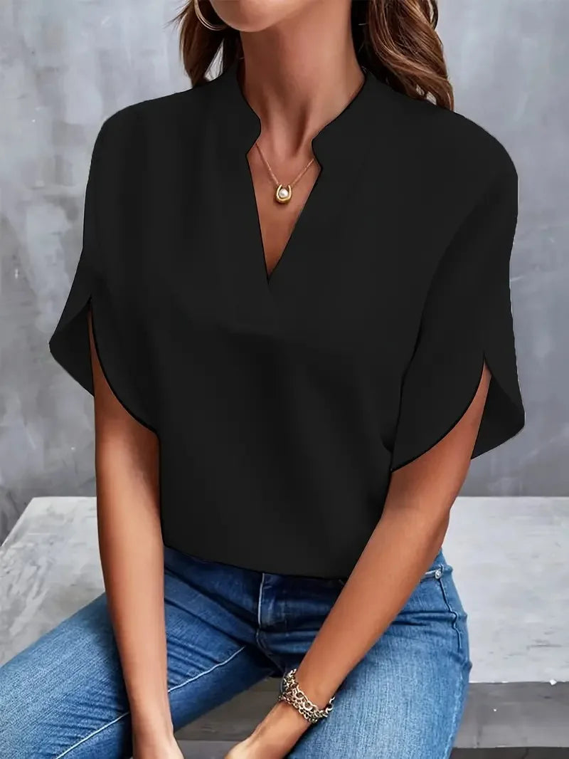 Isalie – Elegantní halenka s výstřihem do V se splývavou látkou