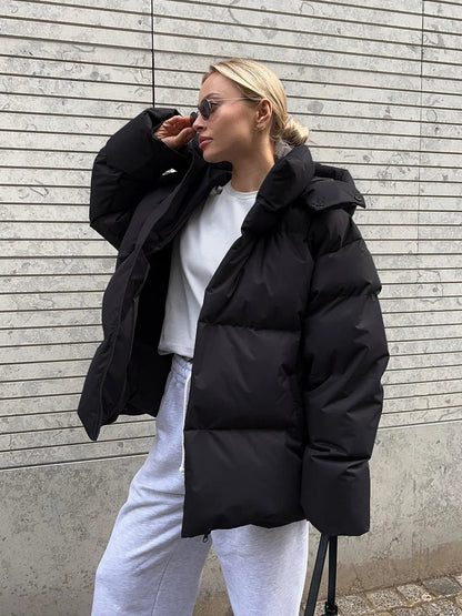Nikole - Krátká, vycpaná kapucová bunda pro ženy