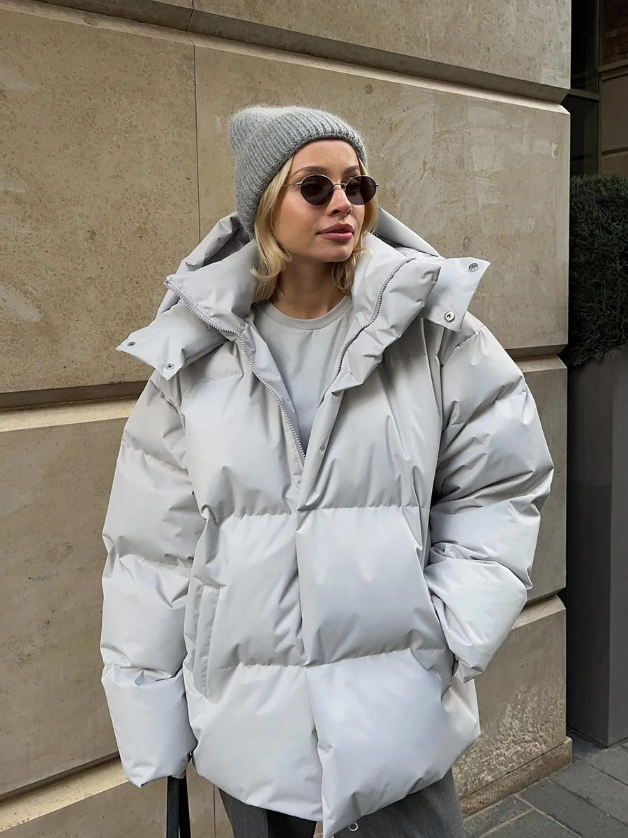 Nikole – Krátká, vycpaná kapucová bunda pro ženy